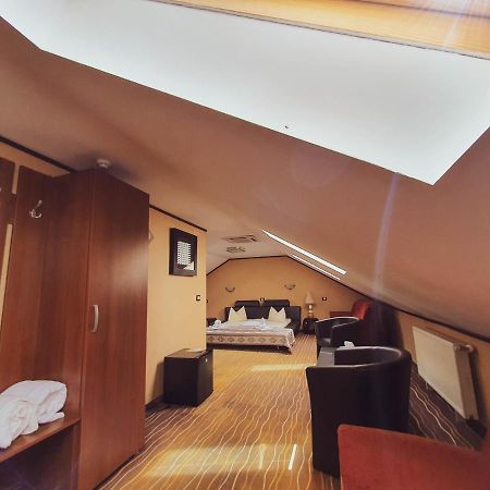 Hotel Belvedere Совата Екстер'єр фото