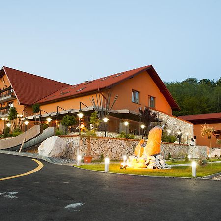 Hotel Belvedere Совата Екстер'єр фото