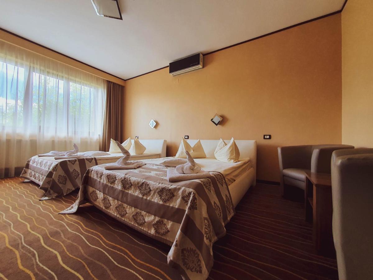 Hotel Belvedere Совата Екстер'єр фото