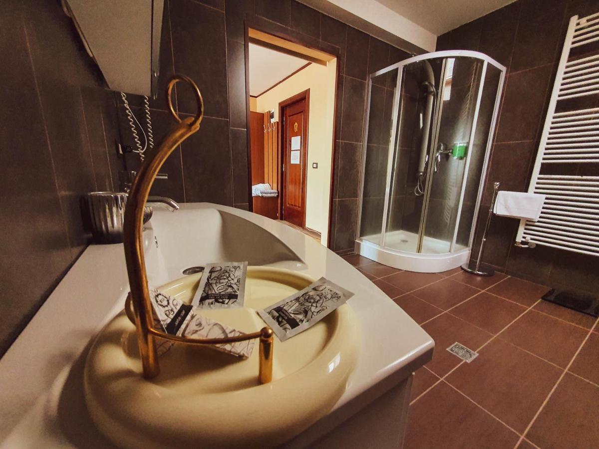 Hotel Belvedere Совата Екстер'єр фото