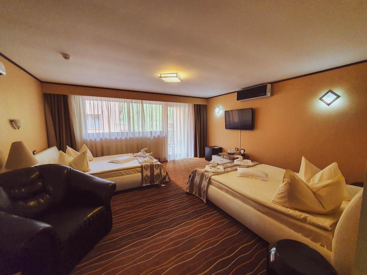 Hotel Belvedere Совата Екстер'єр фото