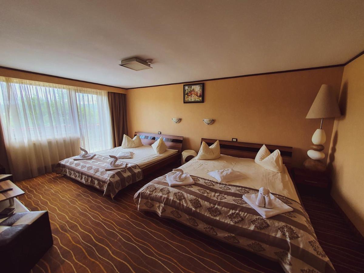 Hotel Belvedere Совата Екстер'єр фото