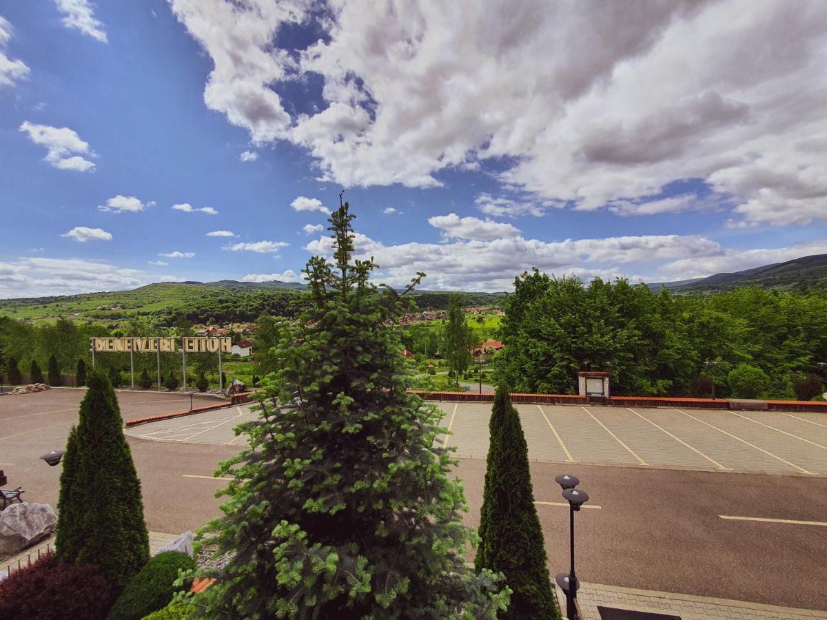 Hotel Belvedere Совата Екстер'єр фото