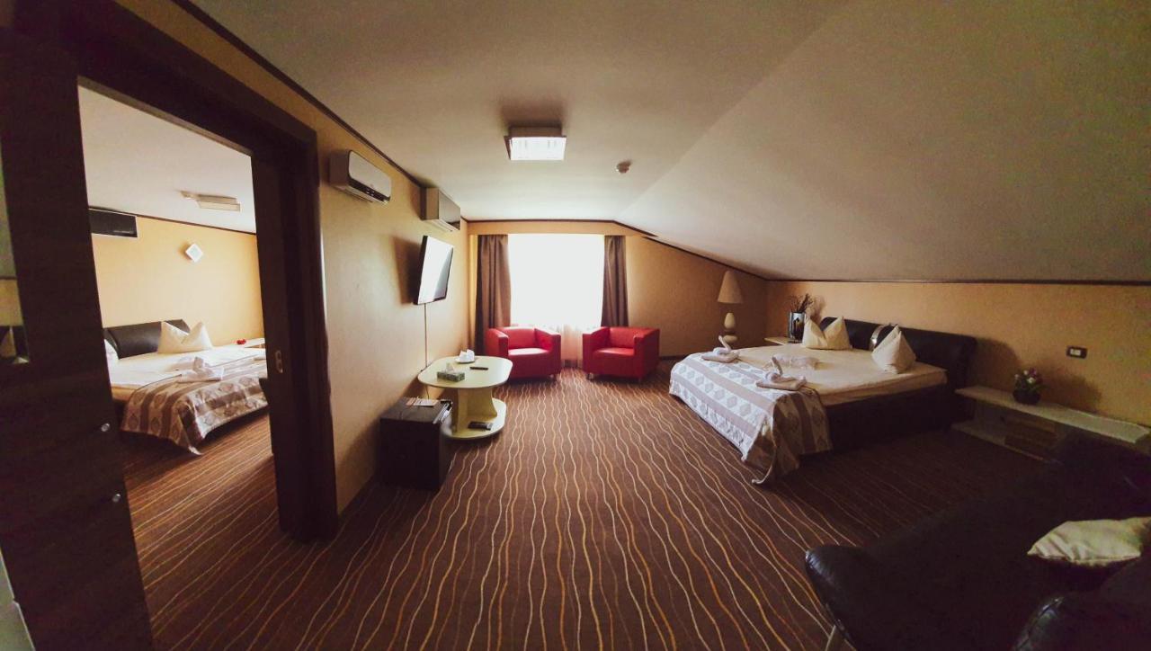 Hotel Belvedere Совата Екстер'єр фото