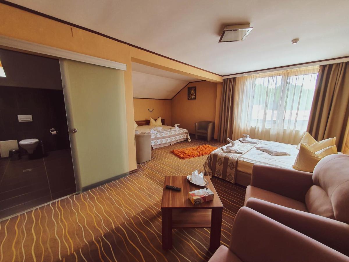 Hotel Belvedere Совата Екстер'єр фото