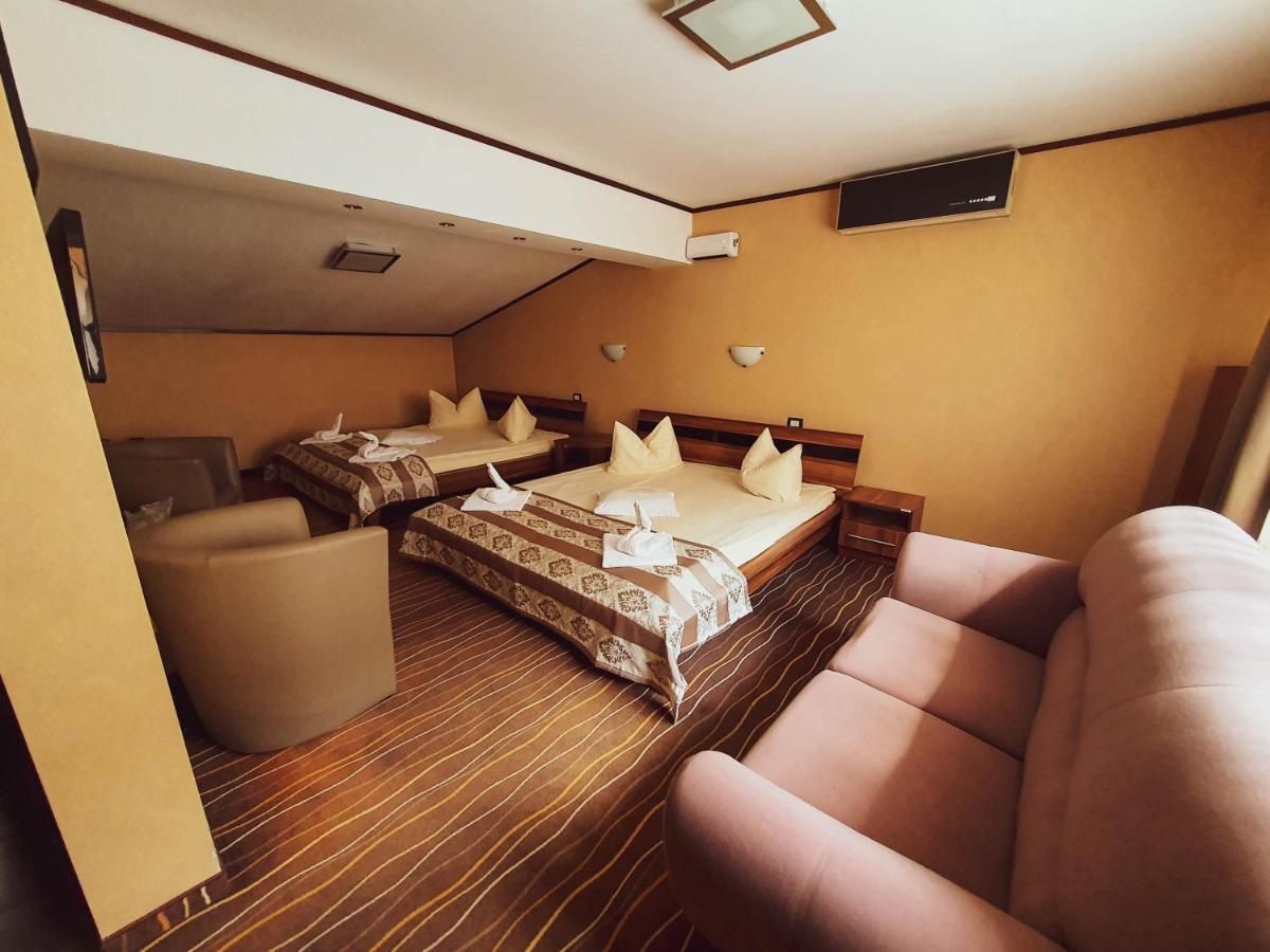 Hotel Belvedere Совата Екстер'єр фото