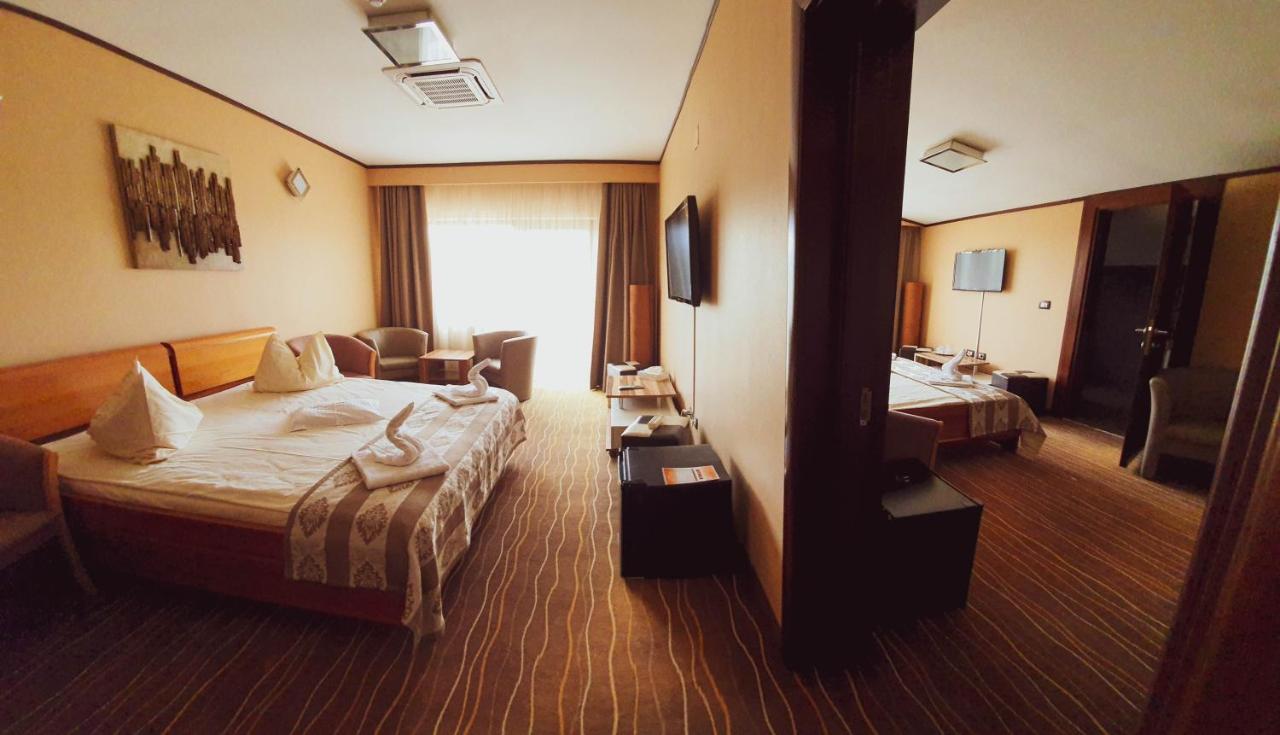 Hotel Belvedere Совата Екстер'єр фото
