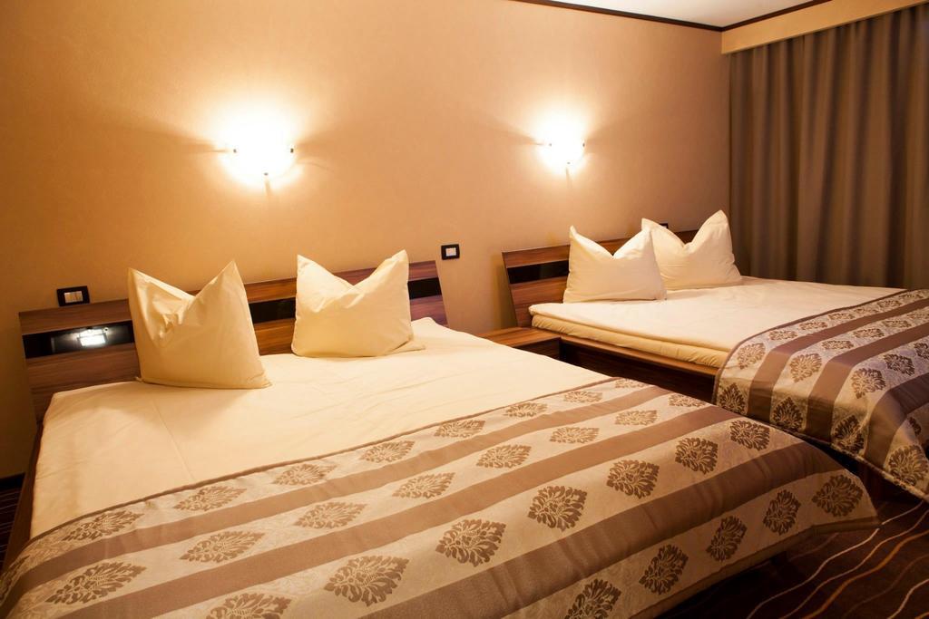 Hotel Belvedere Совата Екстер'єр фото