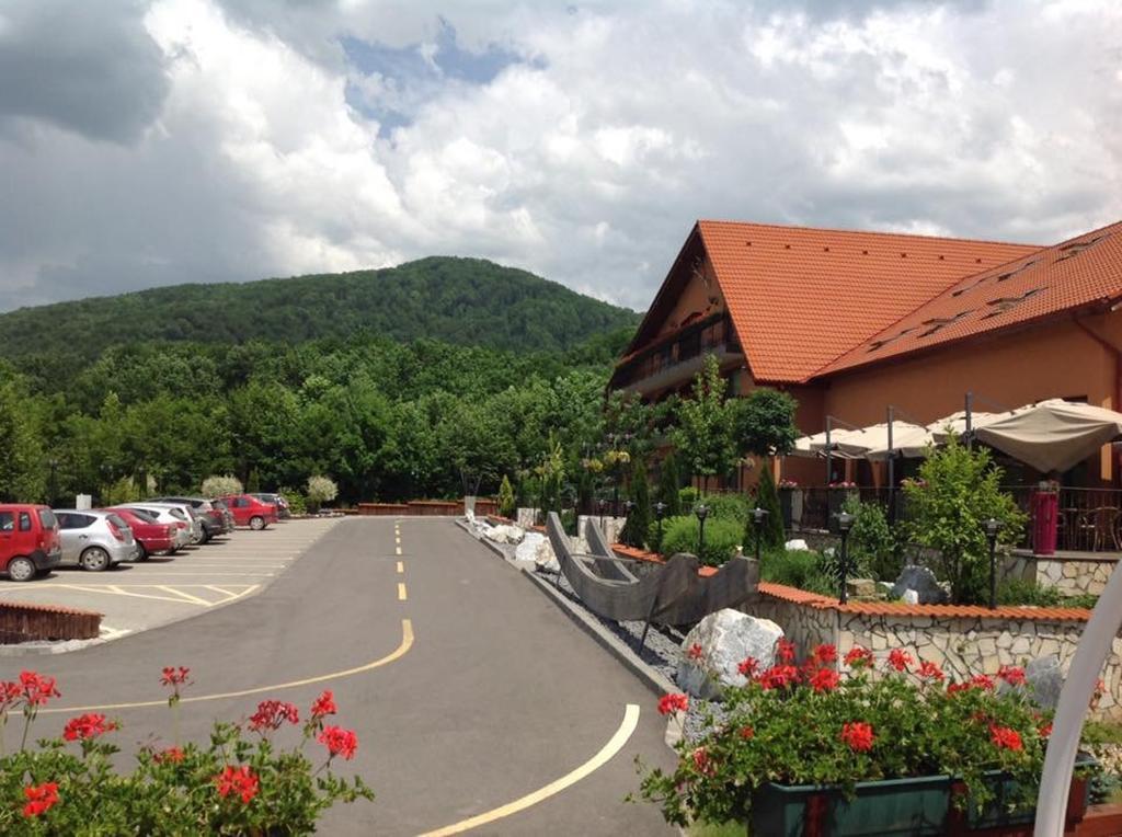 Hotel Belvedere Совата Екстер'єр фото