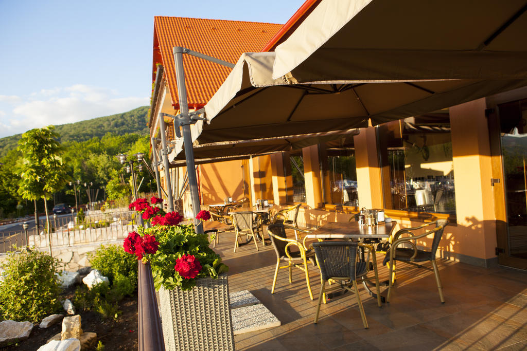 Hotel Belvedere Совата Екстер'єр фото