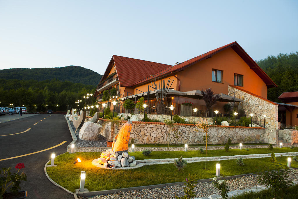 Hotel Belvedere Совата Екстер'єр фото